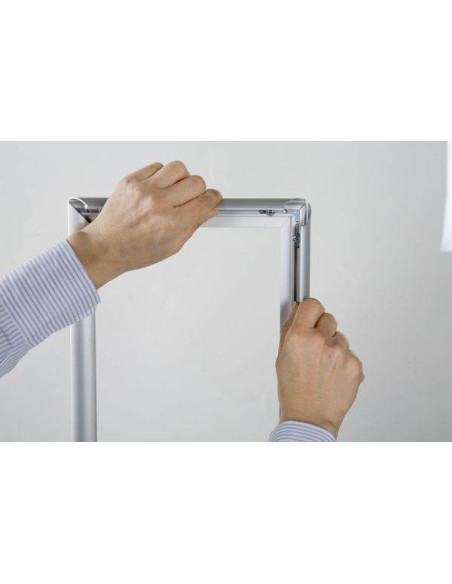 Cadre à clapets pour vitrine 8040 - Portes affiches intérieur